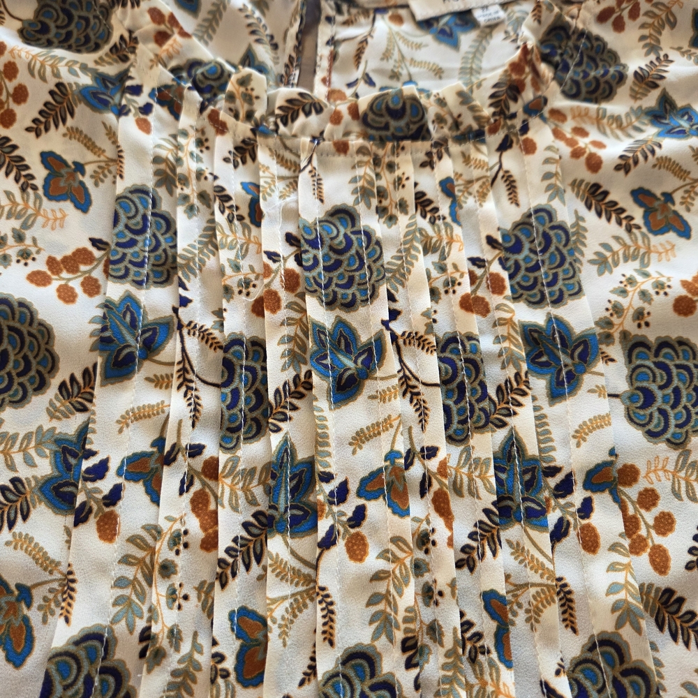 Rose + Olive Floral Patterned Blouse 2x